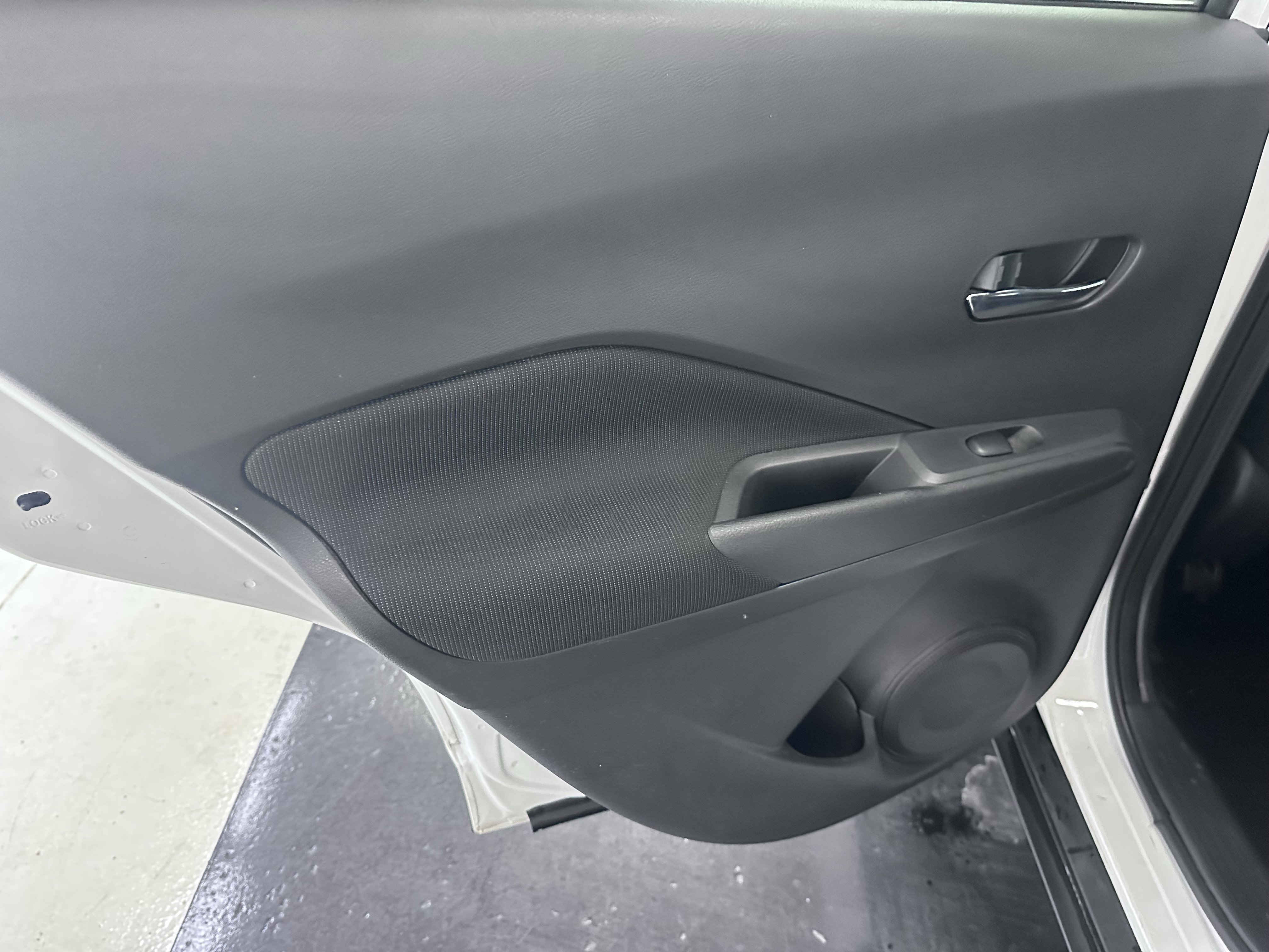 Used 2021 Nissan Kicks SV image 29