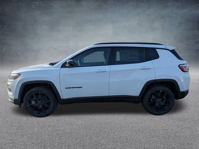 Certified 2026 Jeep Compass Latitude w/ Sun and Sound Group AWD/4WD image 7