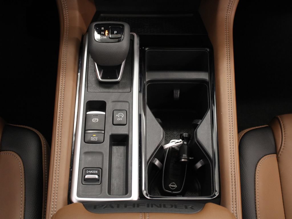 Used 2025 Nissan Pathfinder Platinum w/ Cargo Package FWD image 30