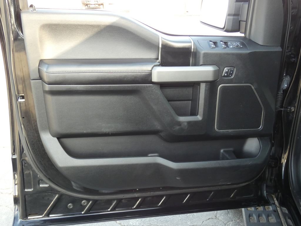 Used 2018 Ford F150 Raptor w/ Equipment Group 802A Luxury image 14