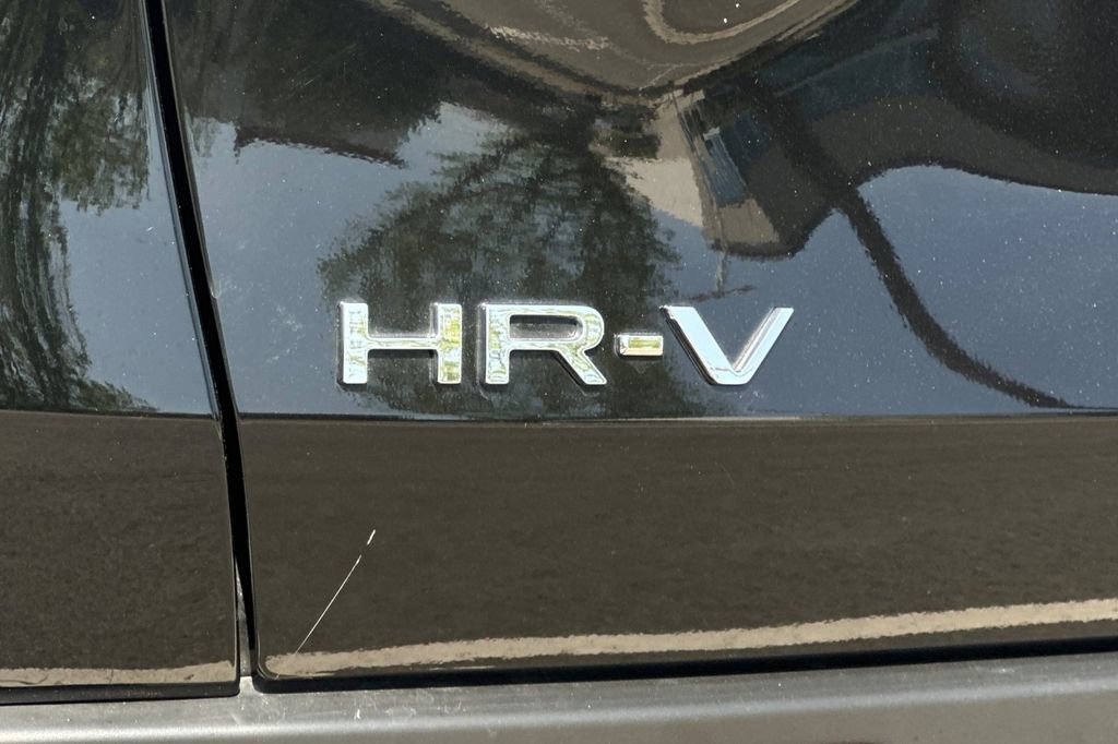 Certified 2025 Honda HR-V LX image 32