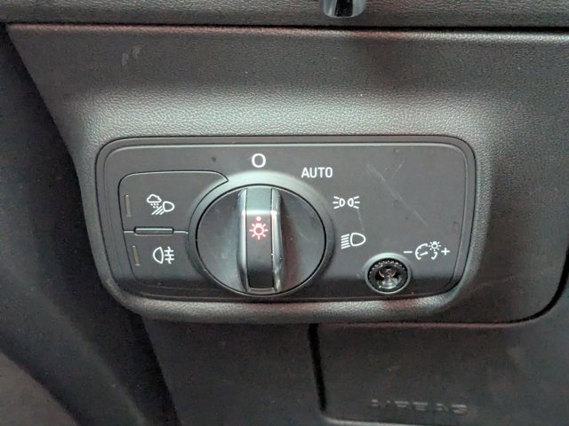 Used 2017 Audi TT 2.0T image 11