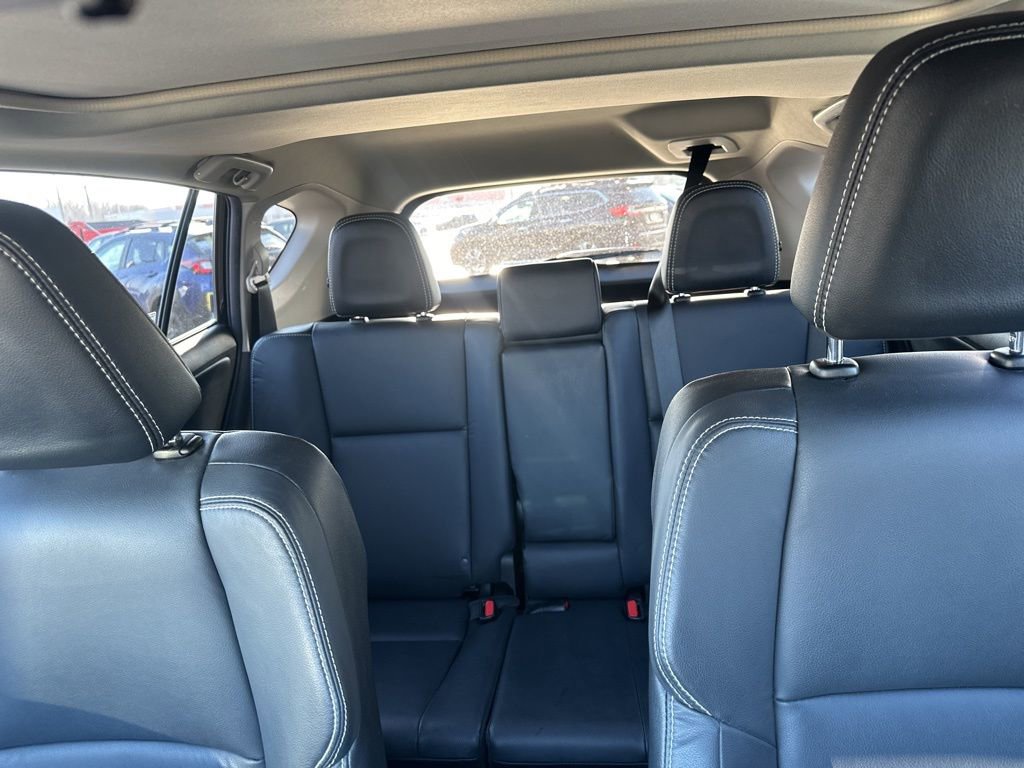 Used 2018 Toyota RAV4 Limited w/ Advanced Technology Package image 16