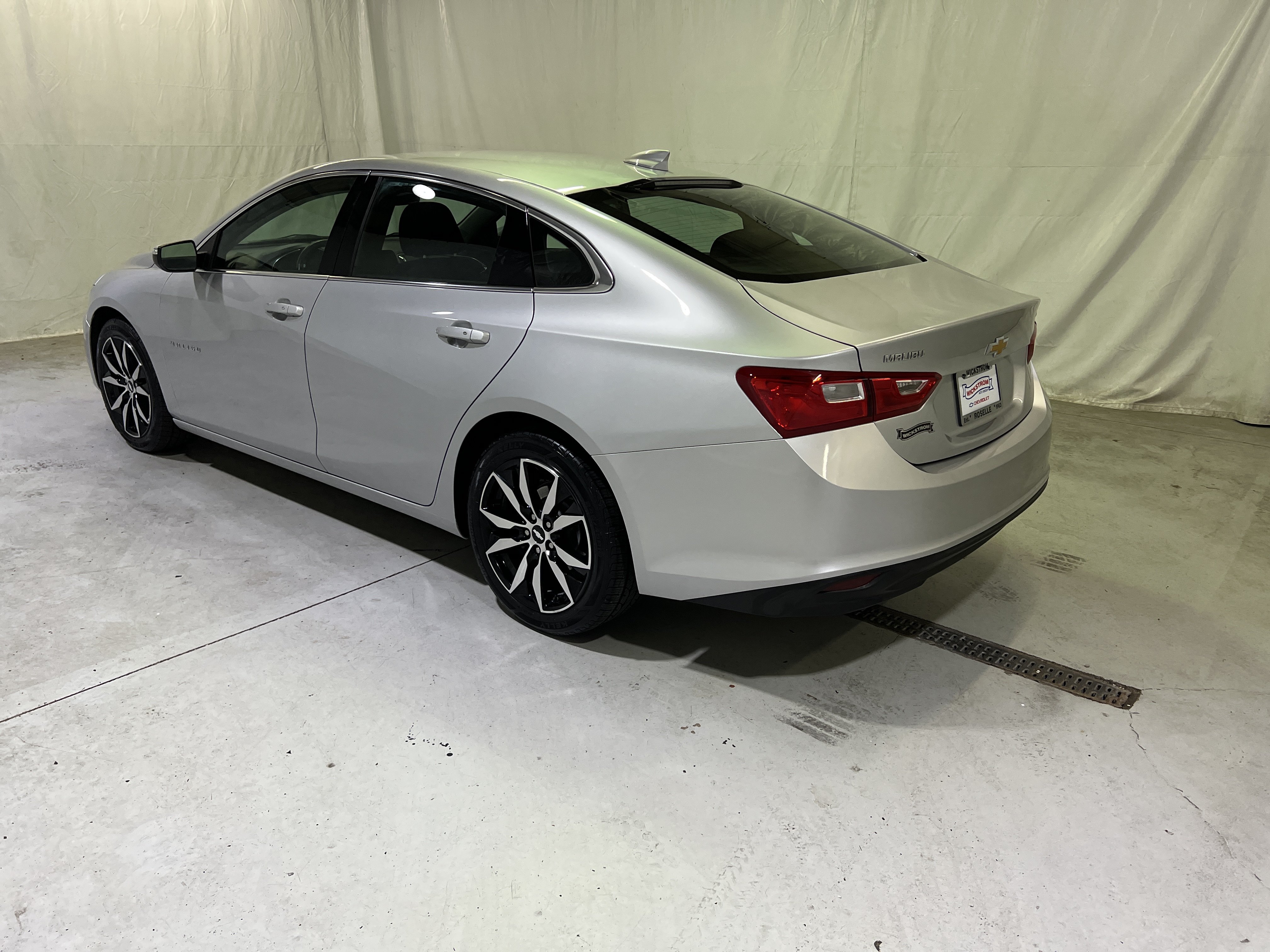 Certified 2018 Chevrolet Malibu LT FWD image 8