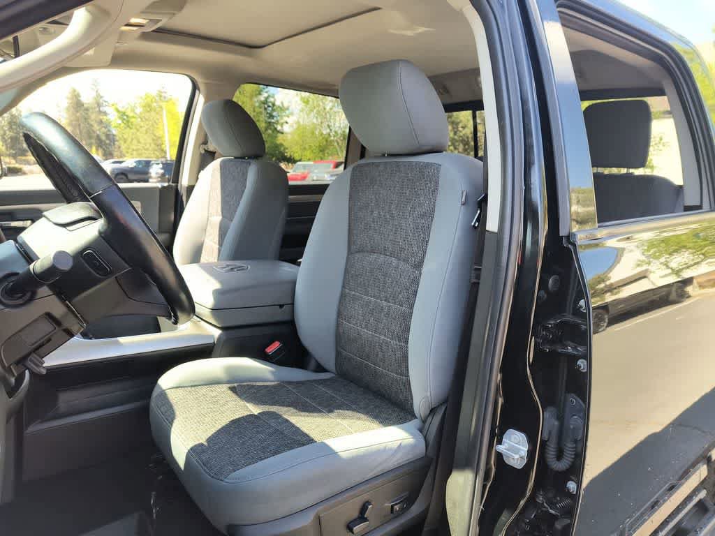 Used 2019 RAM 1500 Classic Warlock AWD/4WD image 11