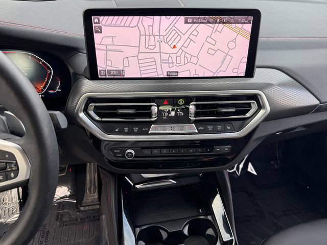 Used 2025 BMW X4 xDrive30i w/ Premium Package AWD/4WD image 26