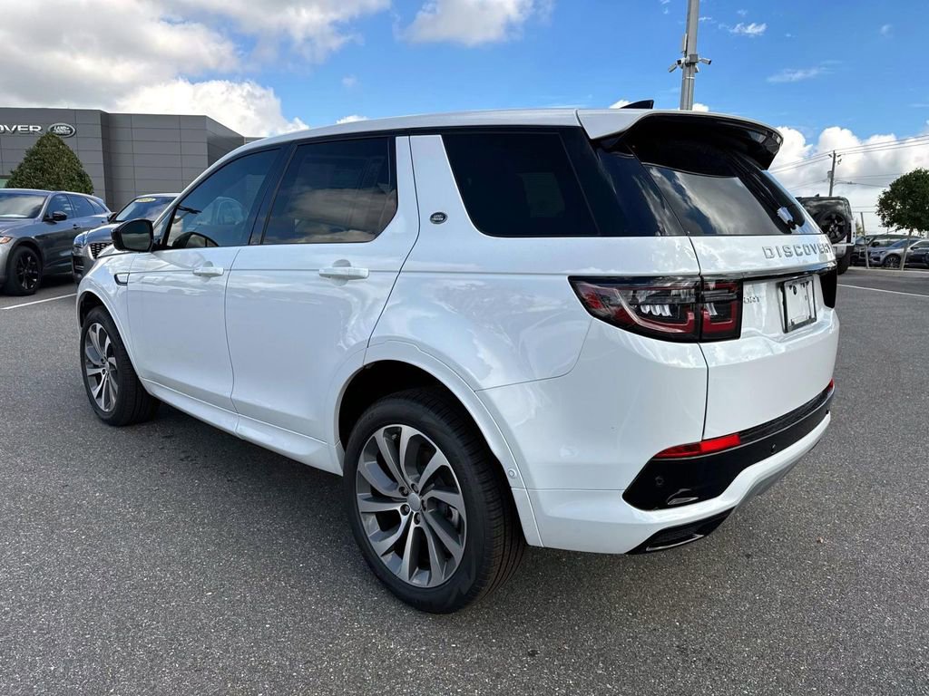 Used 2025 Land Rover Discovery Sport S image 3
