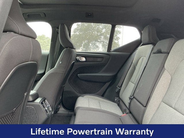 New 2026 Volvo XC40 B4 Core FWD image 28