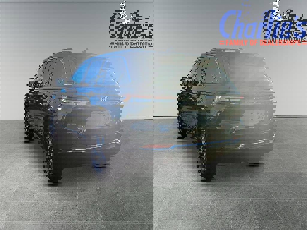 Used 2023 Jeep Grand Cherokee 4WD 4xe image 5