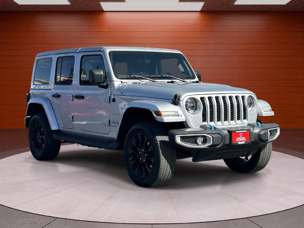 Used 2023 Jeep Wrangler Unlimited Sahara w/ Cold Weather Group AWD/4WD image 5
