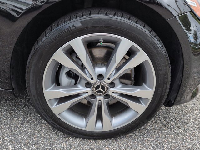 Used 2018 Mercedes-Benz C 300 4MATIC Sedan image 11