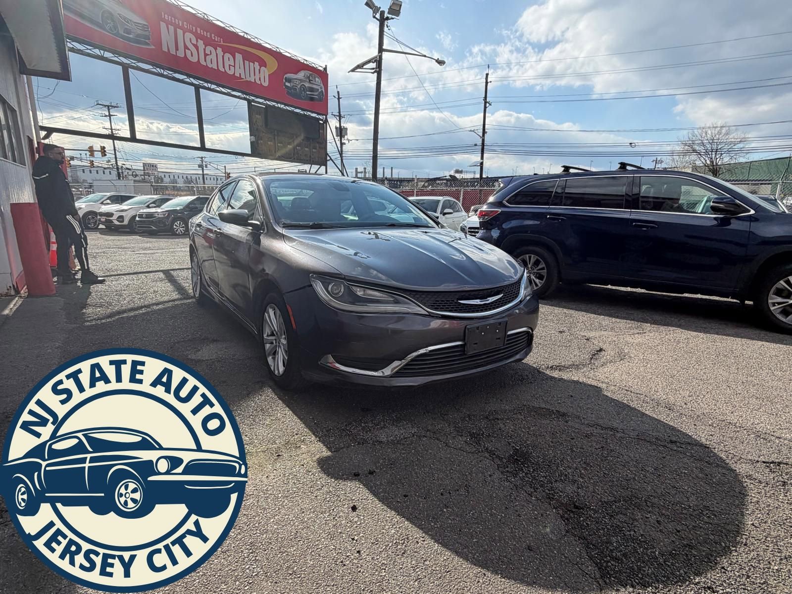 Used 2016 Chrysler 200 Limited image 6