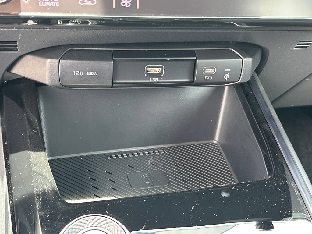 New 2026 Kia Niro EX FWD image 22