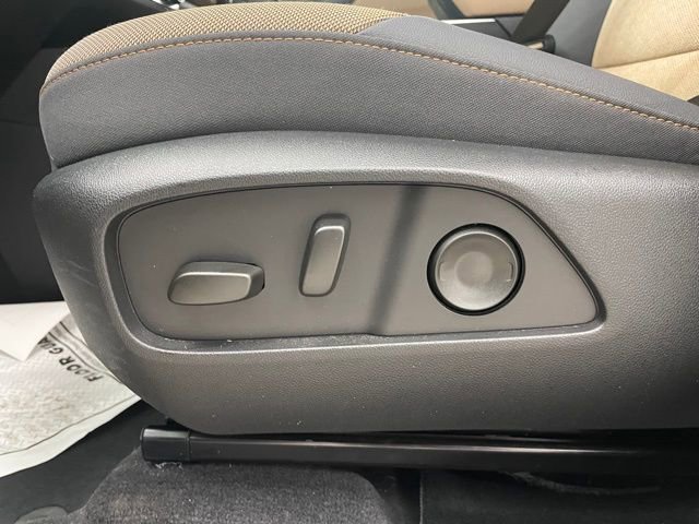 New 2025 Chevrolet Equinox ACTIV w/ Convenience Package III image 9