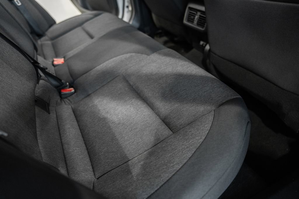 Used 2025 Toyota Camry LE image 28