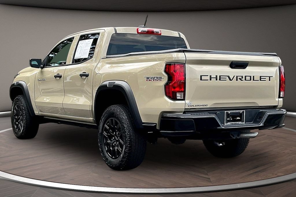 Used 2024 Chevrolet Colorado Trail Boss AWD/4WD image 5