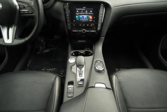 Used 2022 INFINITI QX50 Essential FWD image 16