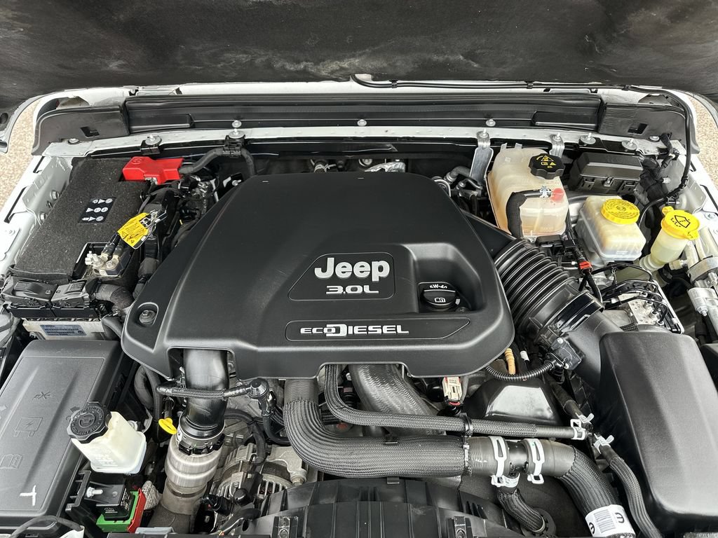 Used 2021 Jeep Wrangler Unlimited Rubicon AWD/4WD image 32