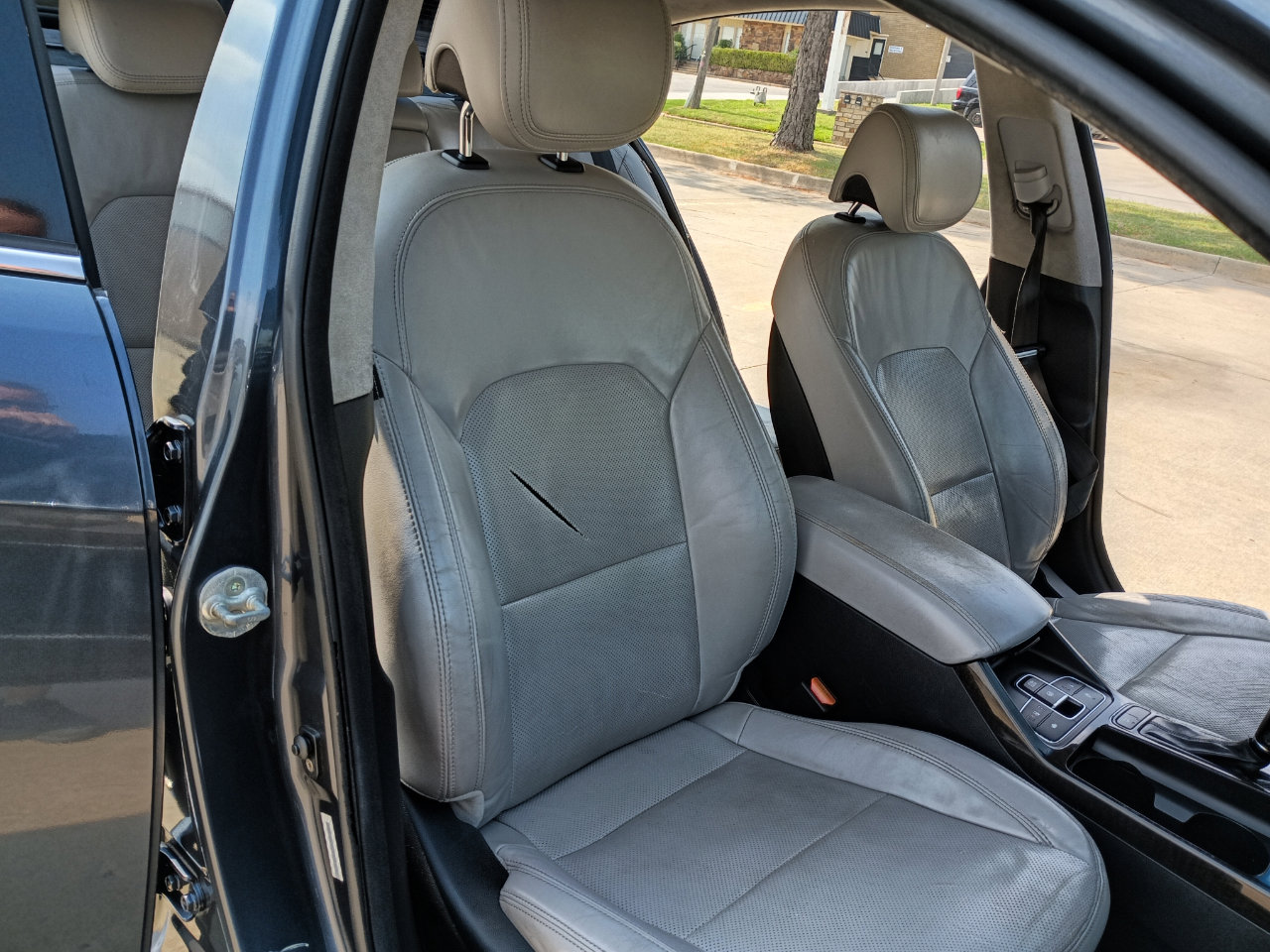 Used 2015 Kia Cadenza Limited image 20