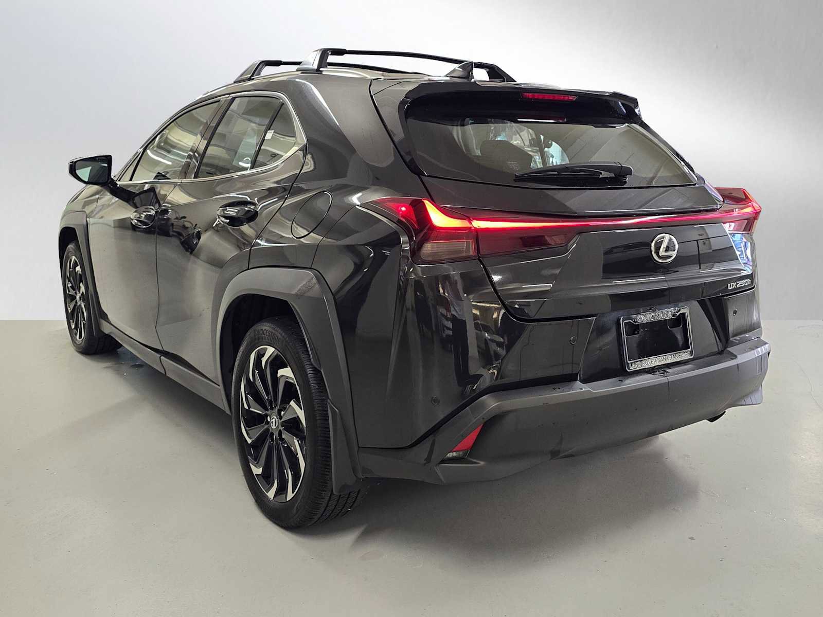 Used 2023 Lexus UX 250h FWD w/ Accessory Package (Z2) image 3
