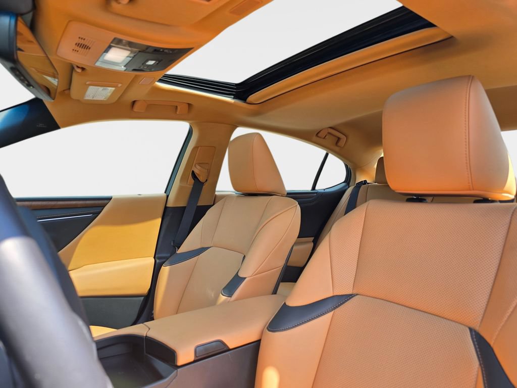 Certified 2025 Lexus ES 300h w/ Premium Package FWD image 30