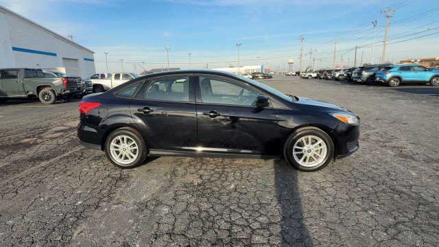 Used 2018 Ford Focus SE image 9