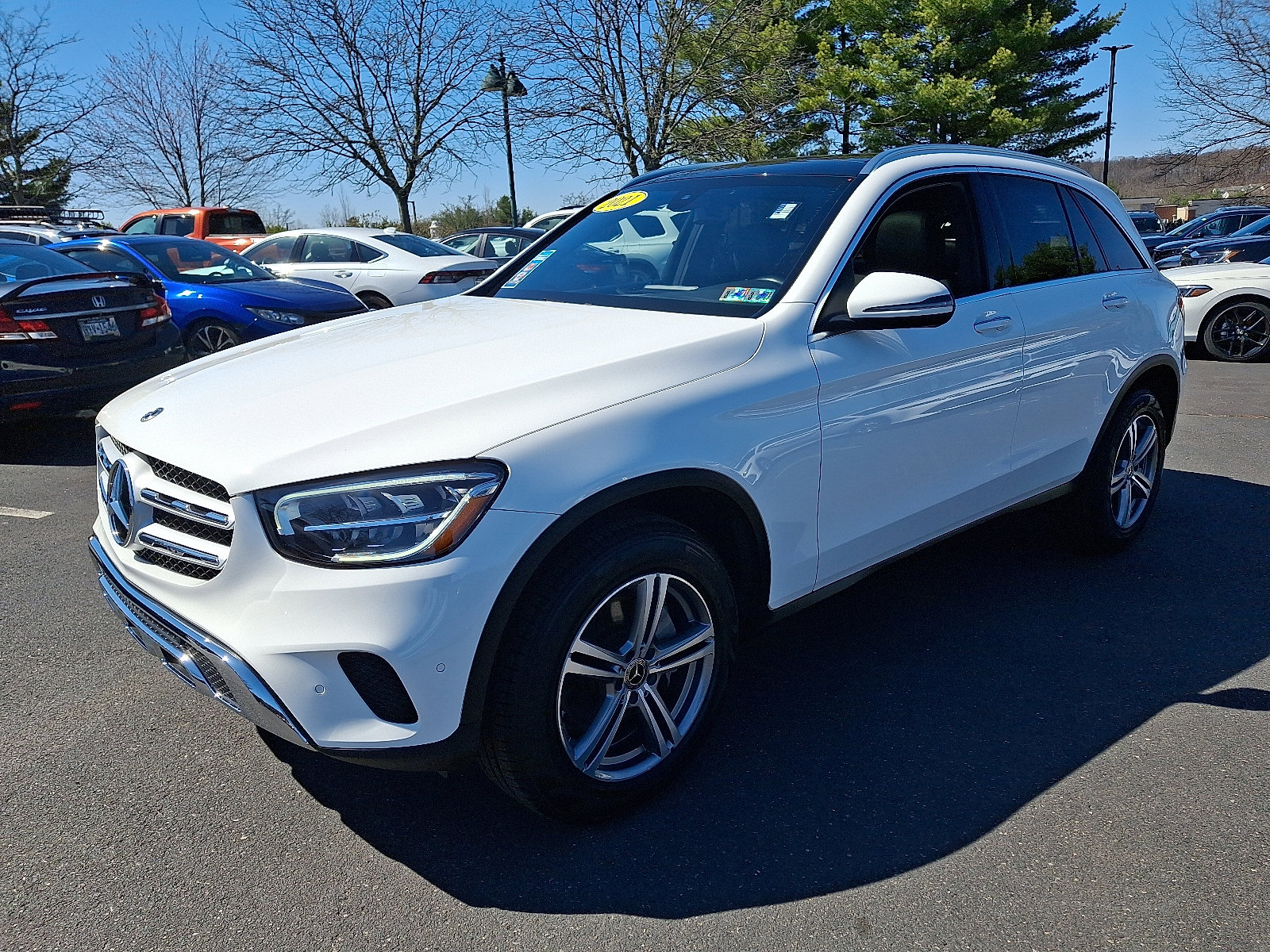 Used 2021 Mercedes-Benz GLC 300 4MATIC image 3
