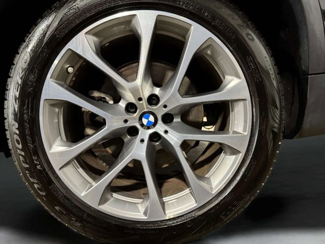 Used 2021 BMW X5 xDrive40i w/ Convenience Package image 32