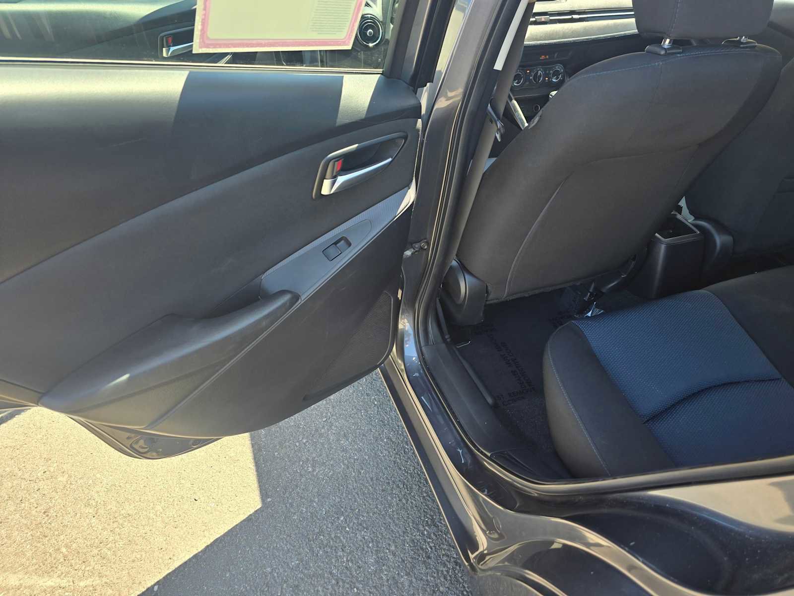Used 2018 Toyota Yaris iA FWD image 17