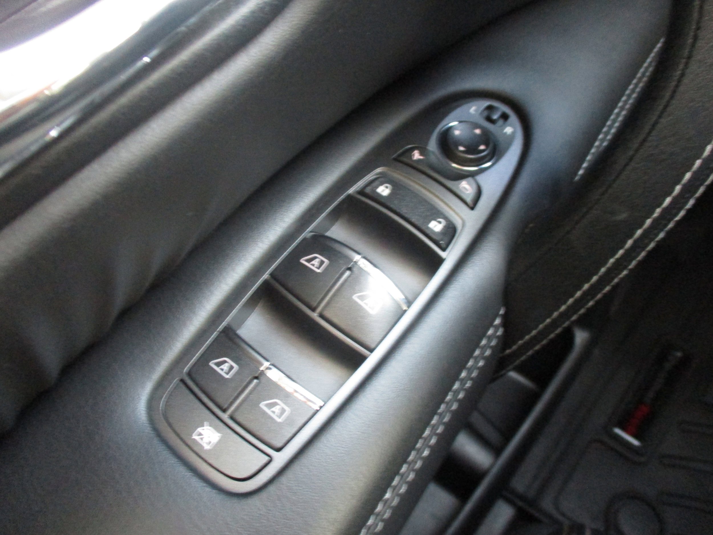 Used 2020 Nissan Armada SL w/ Premium Package AWD/4WD image 34