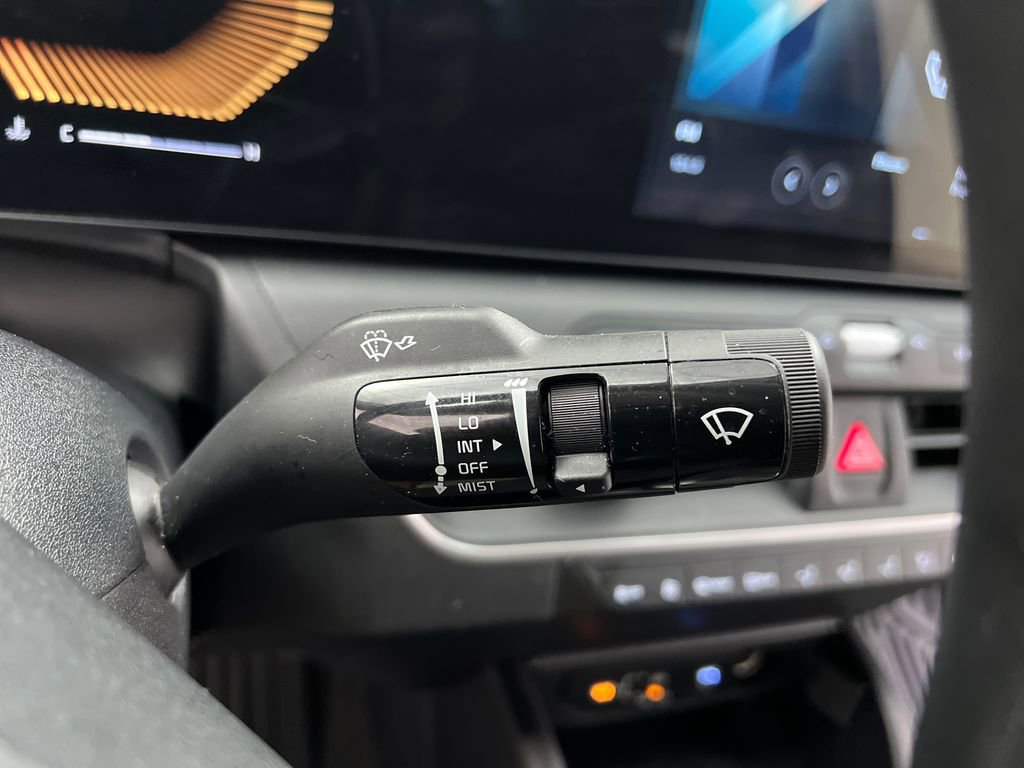 Used 2025 Kia K4 FWD image 40