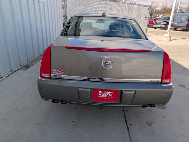 Used 2010 Cadillac DTS Luxury image 23