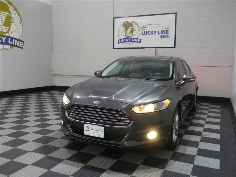Used 2016 Ford Fusion Titanium FWD image 4