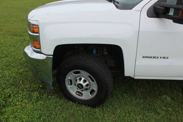Used 2018 Chevrolet Silverado 2500 W/T w/ WT Convenience Package AWD/4WD image 13