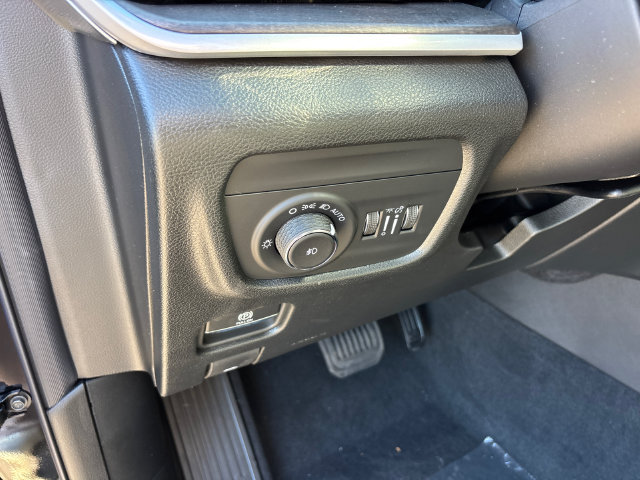 New 2027 Jeep Grand Cherokee L Limited w/ Limited Altitude Package AWD/4WD image 18