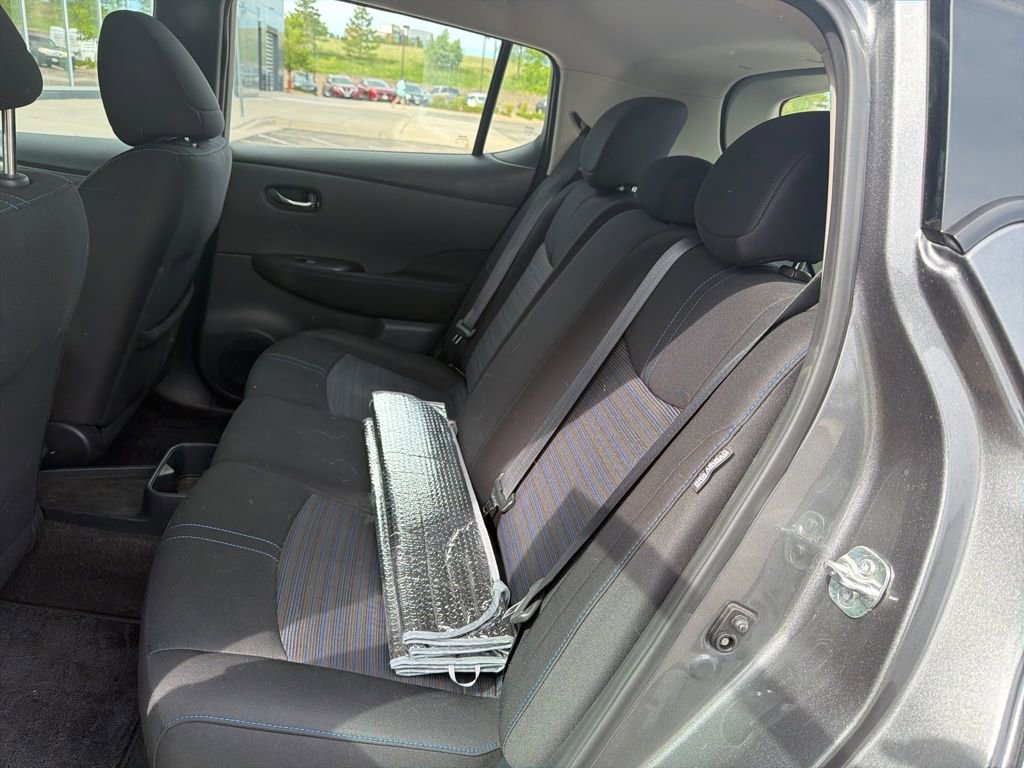 Used 2025 Nissan Leaf S FWD image 11
