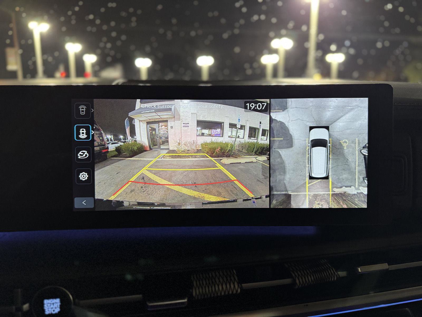 Used 2024 Hyundai Santa Fe Limited image 29