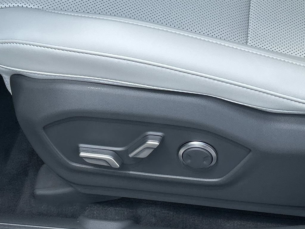 New 2026 Hyundai Santa Fe SEL FWD image 16