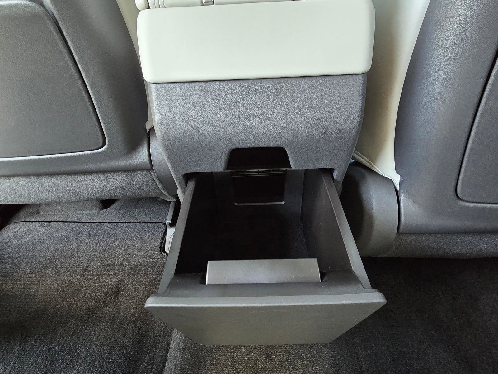 New 2026 Hyundai Santa Fe Calligraphy image 12