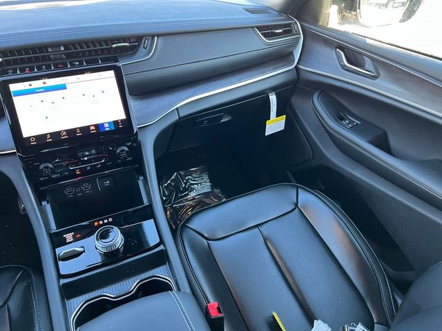 New 2025 Jeep Grand Cherokee L Limited image 36