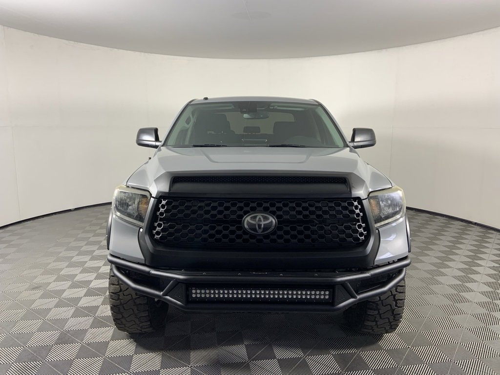 Used 2019 Toyota Tundra SR5 w/ Convenience Package image 4