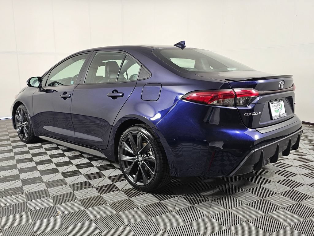 Used 2024 Toyota Corolla XSE FWD image 5