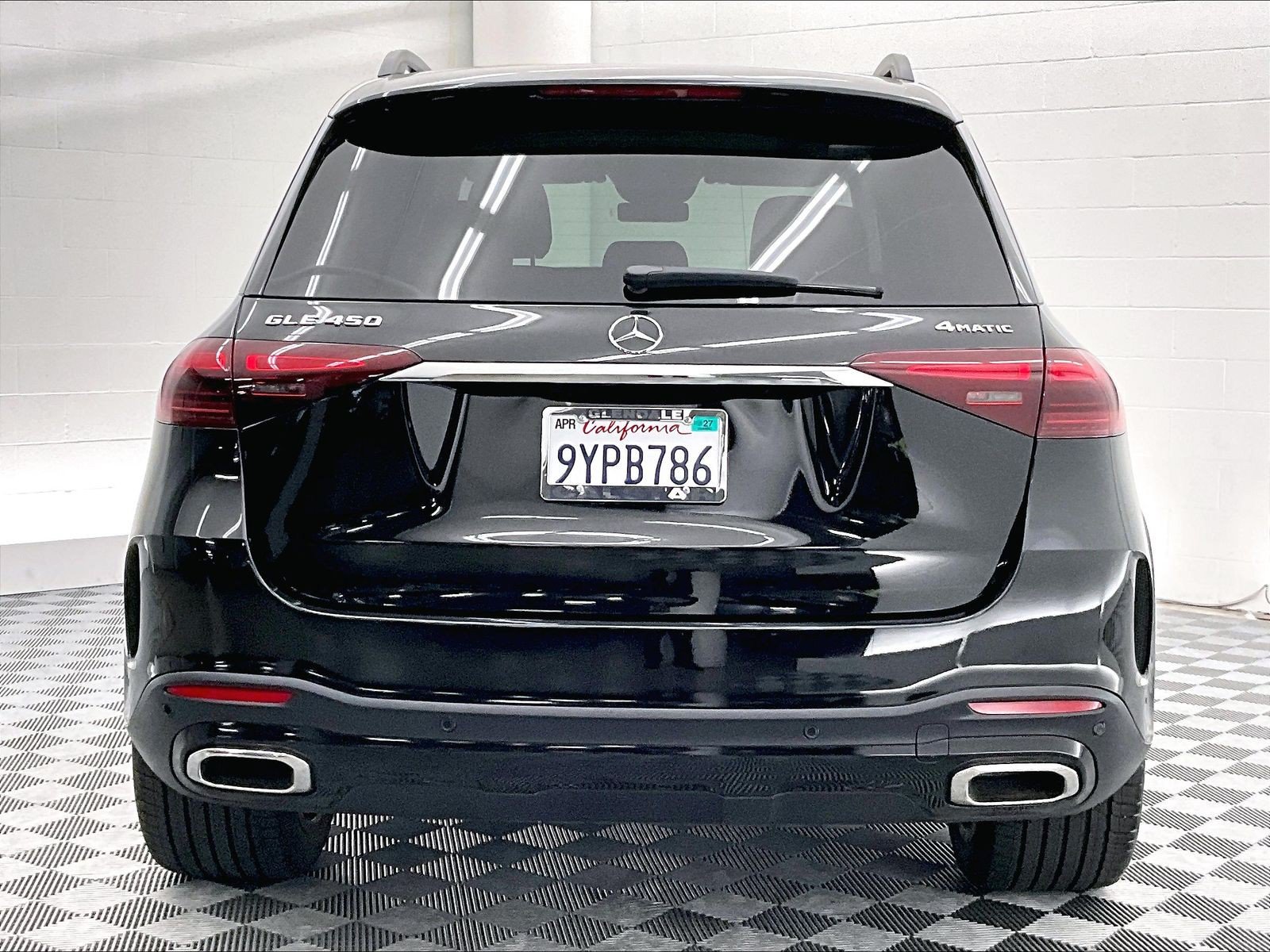 Used 2026 Mercedes-Benz GLE 450 4MATIC image 3
