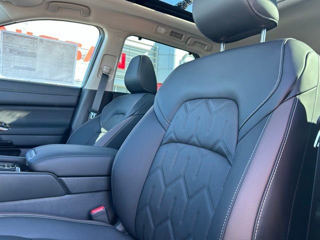 New 2026 Nissan Pathfinder Platinum image 37