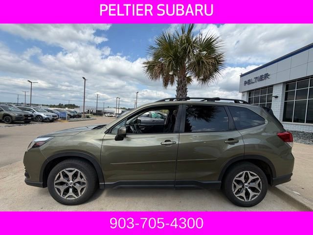 Used 2024 Subaru Forester Premium image 5