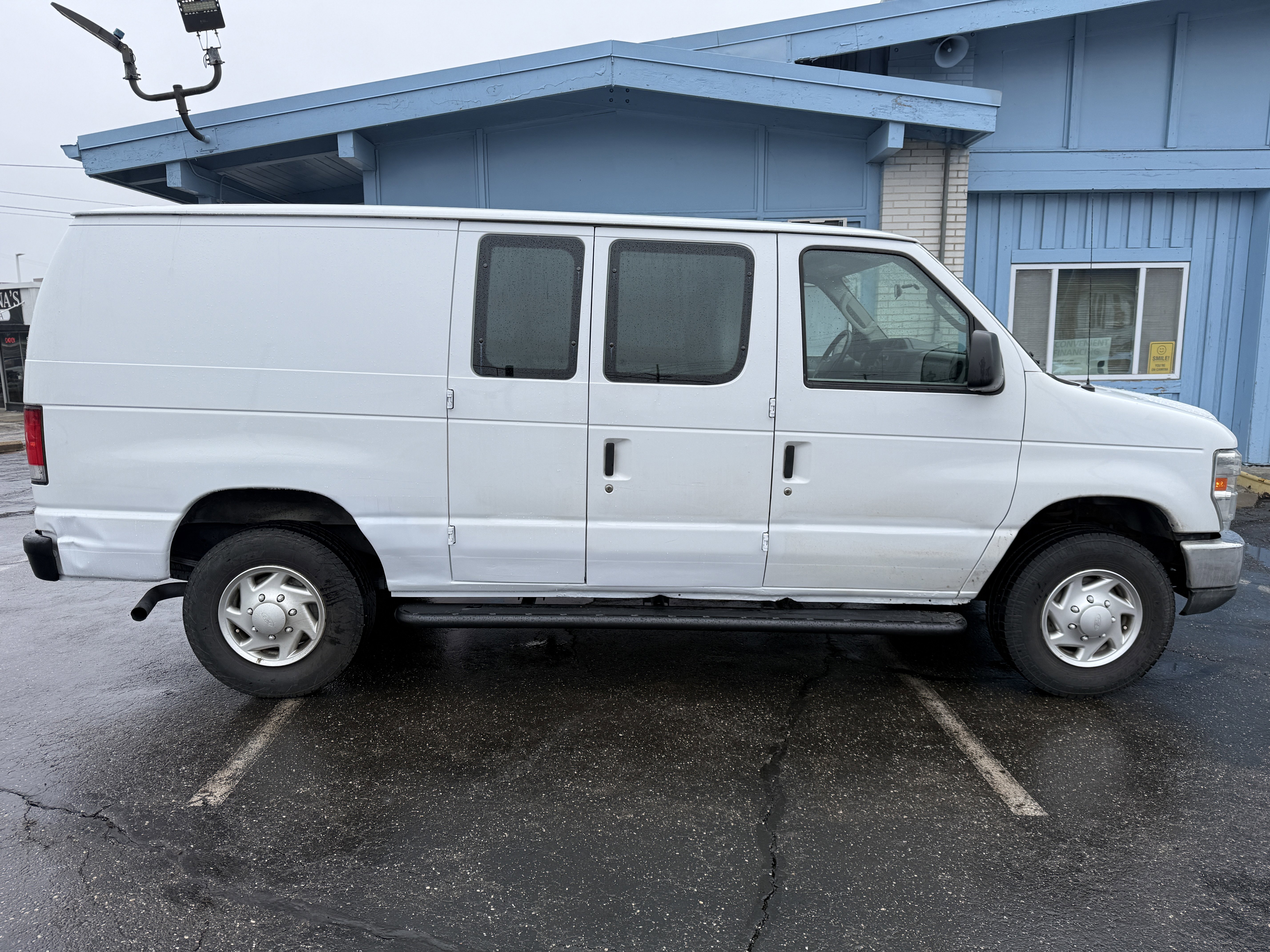 Used 2014 Ford E-250 and Econoline 250 w/ Power Group image 6