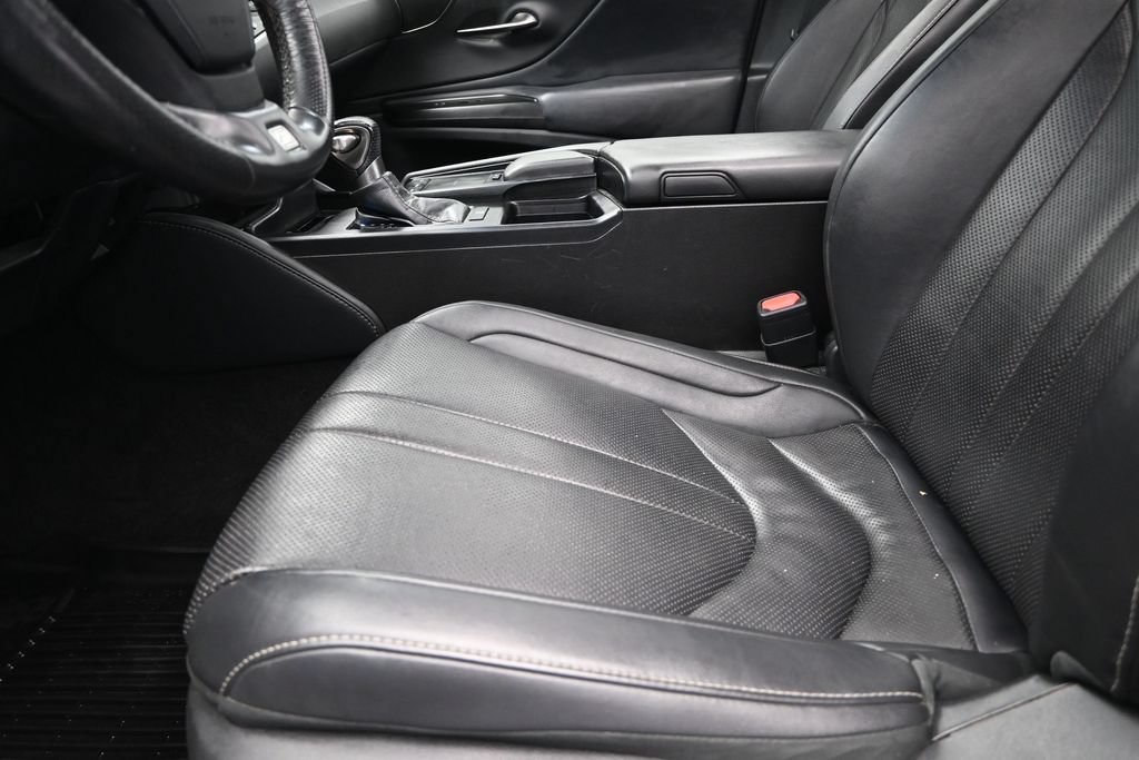 Used 2019 Lexus ES 350 F Sport w/ Accessory Package FWD image 13