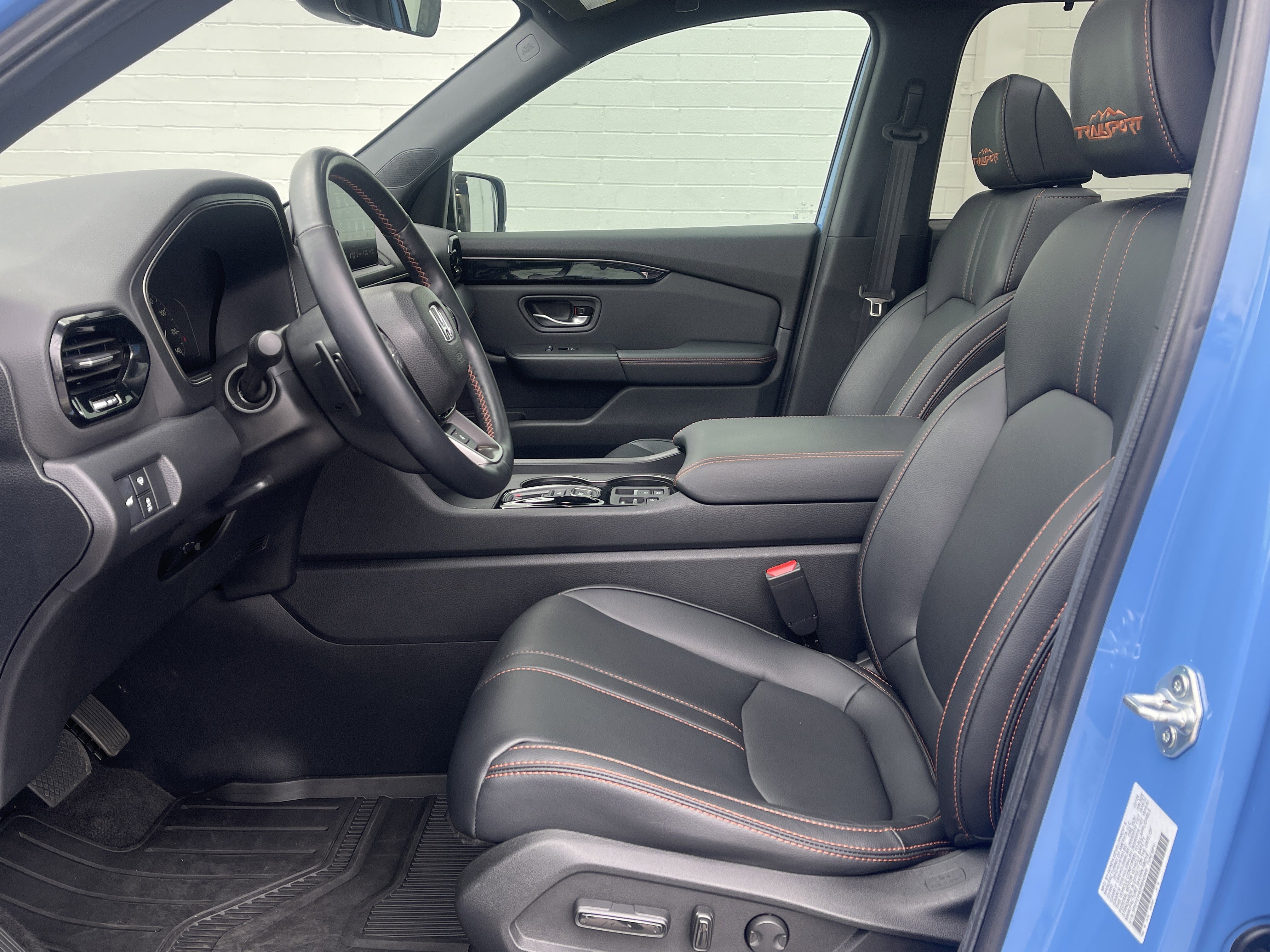 Certified 2024 Honda Pilot TrailSport image 24