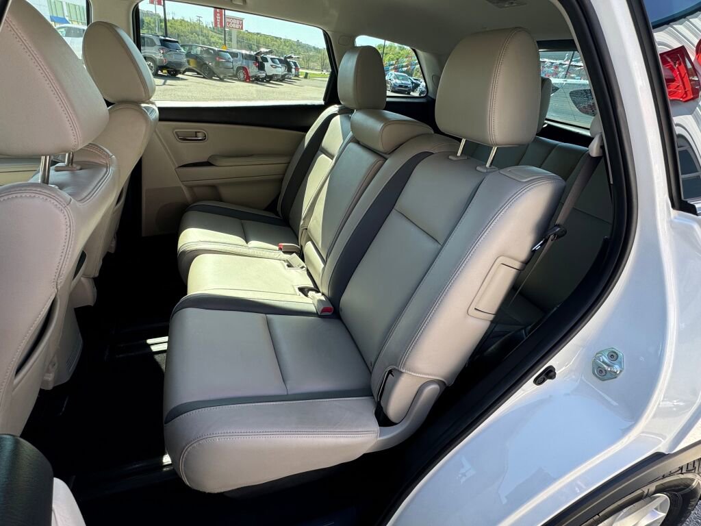 Used 2012 MAZDA CX-9 Touring w/ Moonroof & Bose Audio Pkg AWD/4WD image 16
