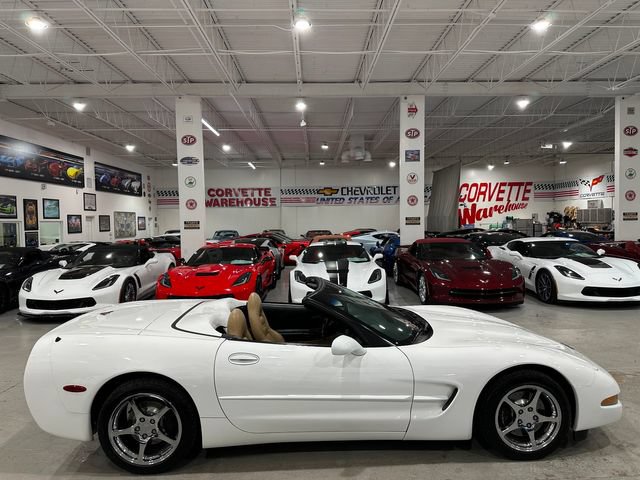 Used 2004 Chevrolet Corvette Convertible RWD image 6